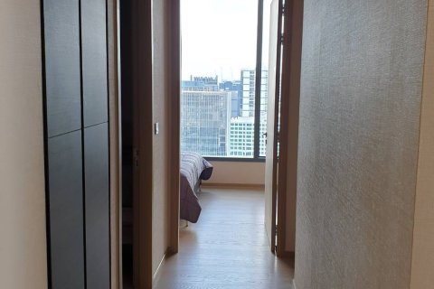 Condominio de 2 dormitorios en Watthana, Bangkok, Tailandia № 172105 - foto 3