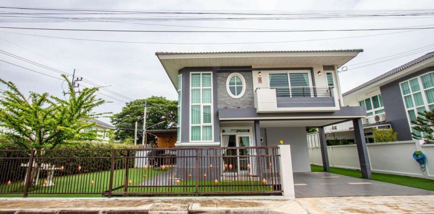 Maison à Chiang Mai, Thaïlande 4 chambres № 220500