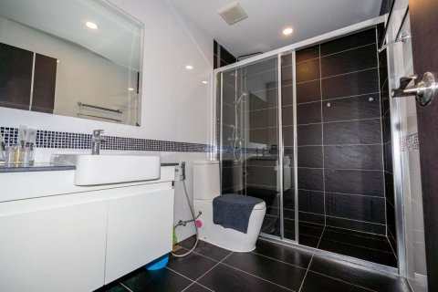 Condominio de 2 dormitorios en Chiang Mai, Tailandia № 220502 - foto 4