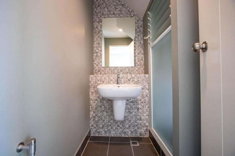Casa de 2 dormitorios en Chiang Mai, Tailandia № 220499 - foto 4