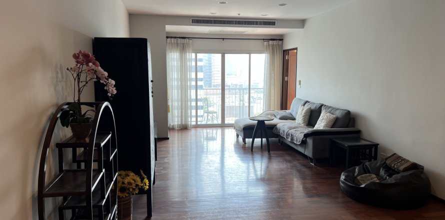 Condominio de 2 dormitorios en Watthana, Bangkok, Tailandia № 154700
