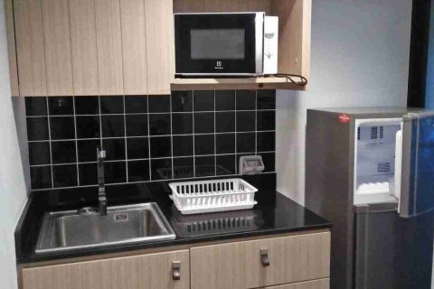 Estudio en el condominio en Bangkok, Tailandia № 208799 - foto 9