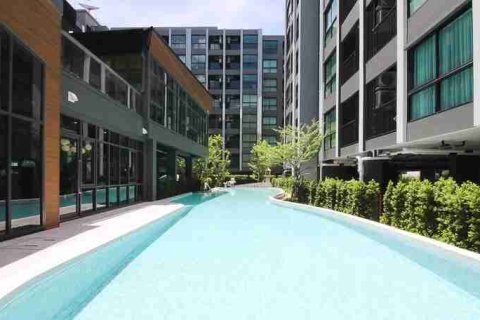 Condominio de 1 dormitorio en Bangkok, Tailandia № 208796 - foto 2
