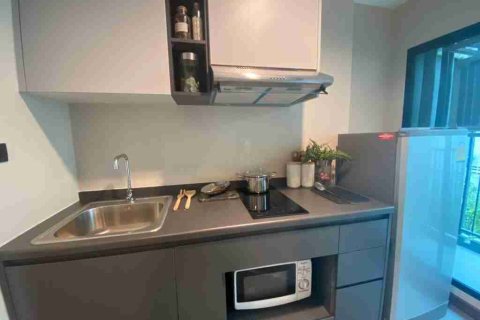 Condominio de 1 dormitorio en Bangkok, Tailandia № 208796 - foto 11