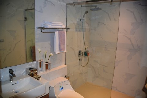 Condominio de 1 dormitorio en Bangkok, Tailandia № 66827 - foto 13