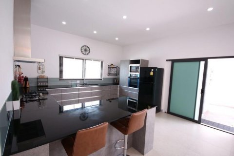 Casa de 3 dormitorios en Hua Hin, Tailandia № 66825 - foto 10