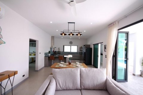 Casa de 3 dormitorios en Hua Hin, Tailandia № 66825 - foto 11