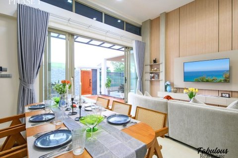 Chalet de 3 dormitorios en Chalong, Tailandia № 179424 - foto 6
