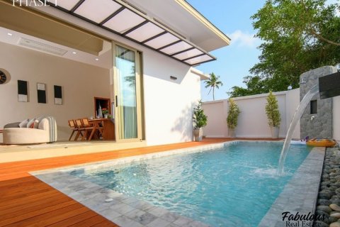 Chalet de 3 dormitorios en Chalong, Tailandia № 179424 - foto 2