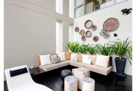 Condominio de 3 dormitorios en Sathon, Bangkok, Tailandia № 144047 - foto 11
