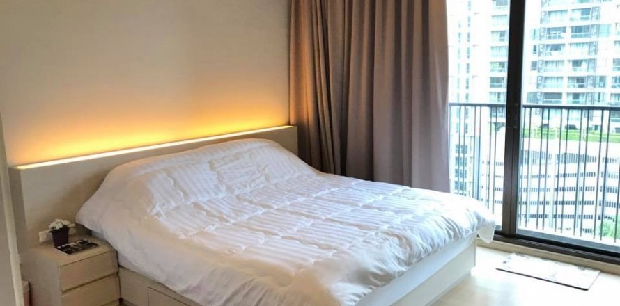 Estudio en el condominio en Bangkok, Tailandia № 144044