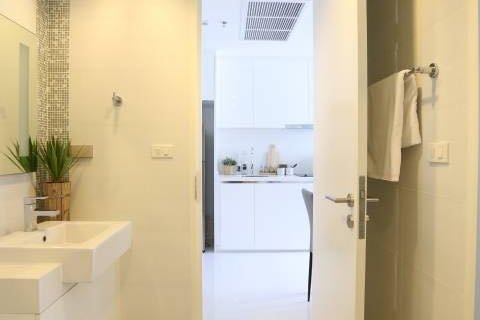 Condominio de 1 dormitorio en Yan Nawa, Bangkok, Tailandia № 144045 - foto 14