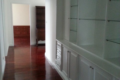Condominio de 5 dormitorios en Bangkok, Tailandia № 144043 - foto 18