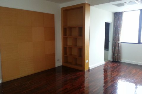 Condo à Bangkok, Thaïlande, 5 chambres  № 144043