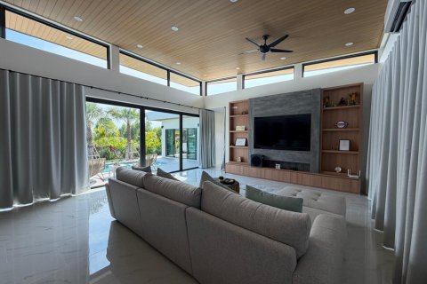 Chalet de 3 dormitorios en Hua Hin, Tailandia № 169740 - foto 4