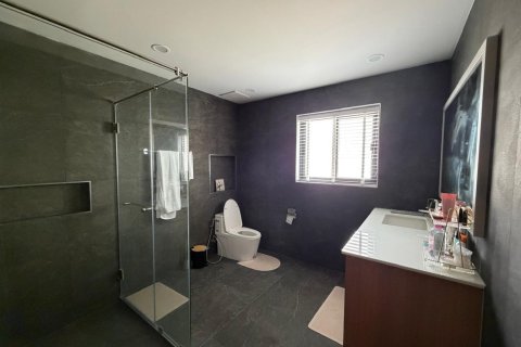 Chalet de 3 dormitorios en Hua Hin, Tailandia № 169740 - foto 6