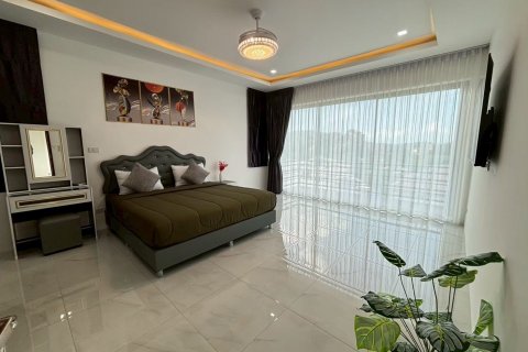 Chalet de 5 dormitorios en Ko Samui, Tailandia № 144701 - foto 30