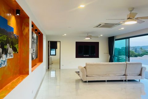 Chalet de 5 dormitorios en Ko Samui, Tailandia № 144701 - foto 23