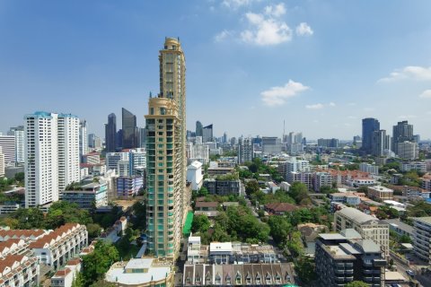 Ático de 5 dormitorios en Bangkok, Tailandia № 180904 - foto 13