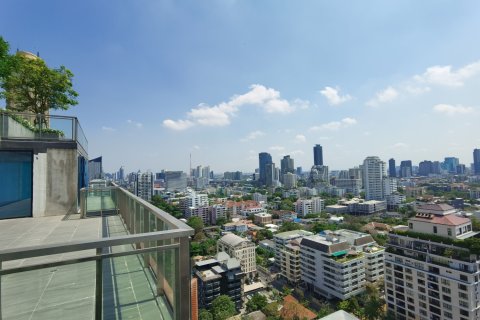 Ático de 5 dormitorios en Bangkok, Tailandia № 180904 - foto 12