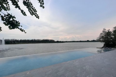 Casa de 5 dormitorios en Bangkok, Tailandia № 180900 - foto 9