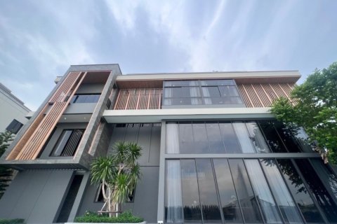 Casa de 5 dormitorios en Bangkok, Tailandia № 180900 - foto 7