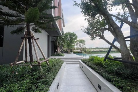 Casa de 5 dormitorios en Bangkok, Tailandia № 180900 - foto 10
