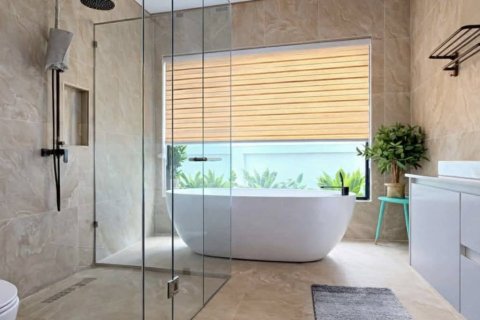 Chalet de 3 dormitorios en Hua Hin, Tailandia № 172809 - foto 9