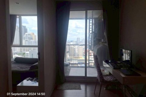Condominio de 1 dormitorio en Bangkok, Tailandia № 172812 - foto 4