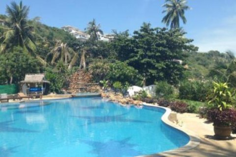 Chalet de 3 dormitorios en Surat Thani, Tailandia № 202934 - foto 4