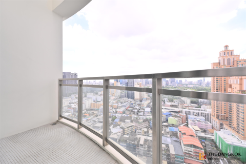 Condominio de 3 dormitorios en Bangkok, Tailandia № 185858 - foto 3