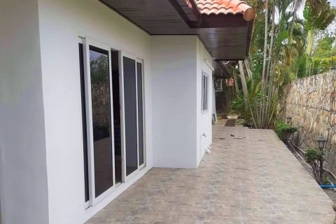 Casa de 5 dormitorios en Pattaya, Tailandia № 68586 - foto 6