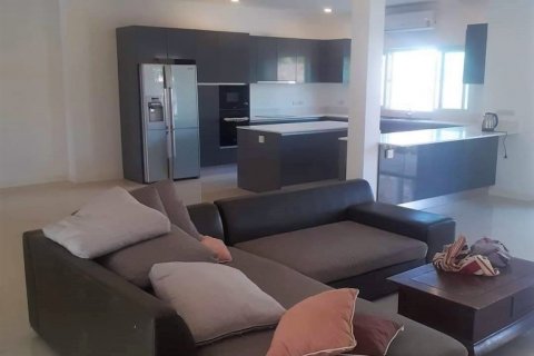 Casa de 5 dormitorios en Pattaya, Tailandia № 68586 - foto 7