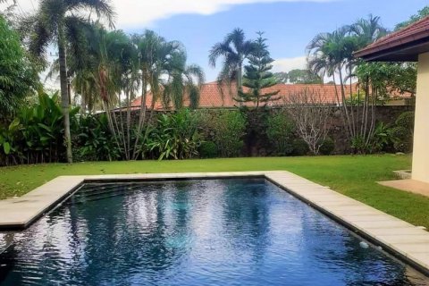 Haus in Pattaya, Thailand 5 Schlafzimmer № 68586
