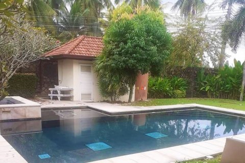Casa de 5 dormitorios en Pattaya, Tailandia № 68586 - foto 3