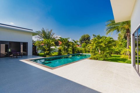 Casa de 2 dormitorios en Hua Hin, Tailandia № 115196 - foto 3