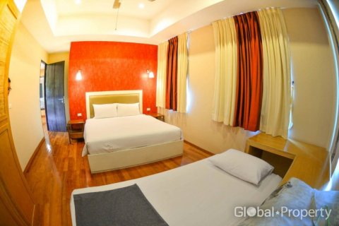 Casa de 7 dormitorios en Pattaya, Tailandia № 42293 - foto 14