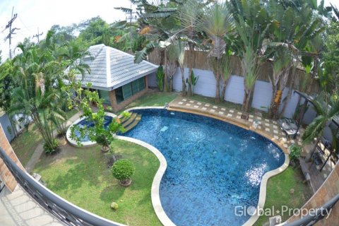 Casa de 7 dormitorios en Pattaya, Tailandia № 42293 - foto 19