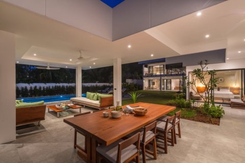 Casa de 7 dormitorios en Ko Samui, Tailandia № 180911 - foto 25
