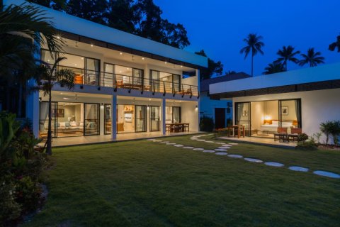 Casa de 7 dormitorios en Ko Samui, Tailandia № 180911 - foto 28