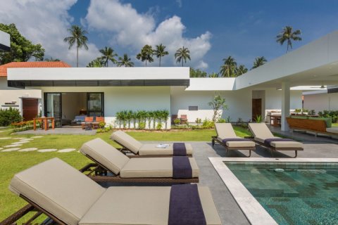 Casa de 7 dormitorios en Ko Samui, Tailandia № 180911 - foto 21
