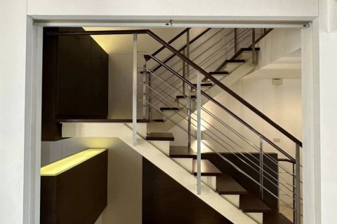 Casa de 3 dormitorios en Bangkok, Tailandia № 180908 - foto 7
