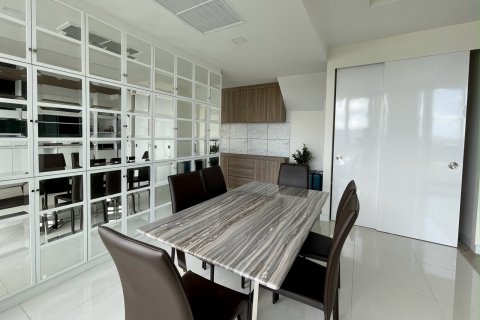 Condominio de 3 dormitorios en Bang Sare, Tailandia № 62865 - foto 9