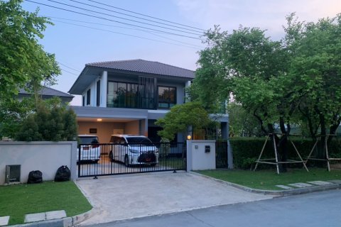 Casa de 3 dormitorios en Bangkok, Tailandia № 65597