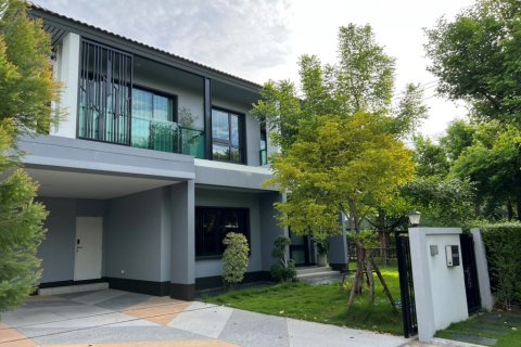 Casa de 3 dormitorios en Bangkok, Tailandia № 65597 - foto 4