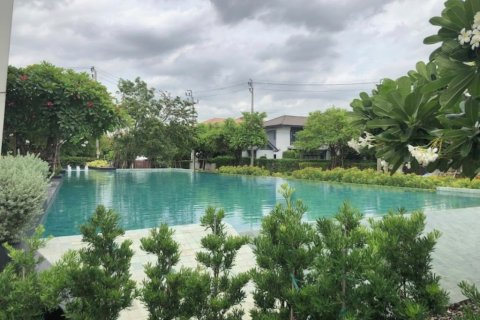 Casa de 3 dormitorios en Bangkok, Tailandia № 65597 - foto 18