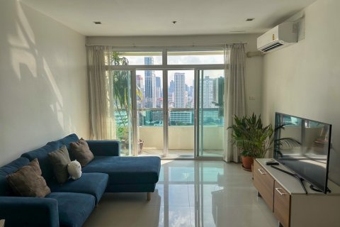 Condo in Bangkok, Thailand, 2 bedrooms  № 65596