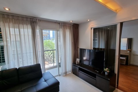 Condominio de 2 dormitorios en Watthana, Bangkok, Tailandia № 200771 - foto 8
