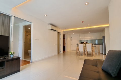 Condominio de 2 dormitorios en Watthana, Bangkok, Tailandia № 200771 - foto 9