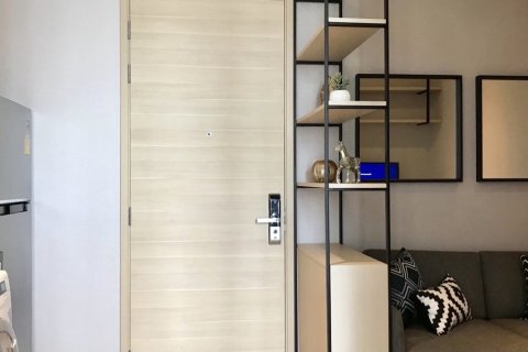 Condominio de 1 dormitorio en Watthana, Bangkok, Tailandia № 200775 - foto 4